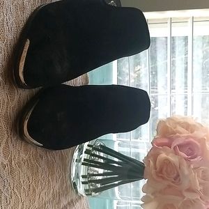 Womens shoes